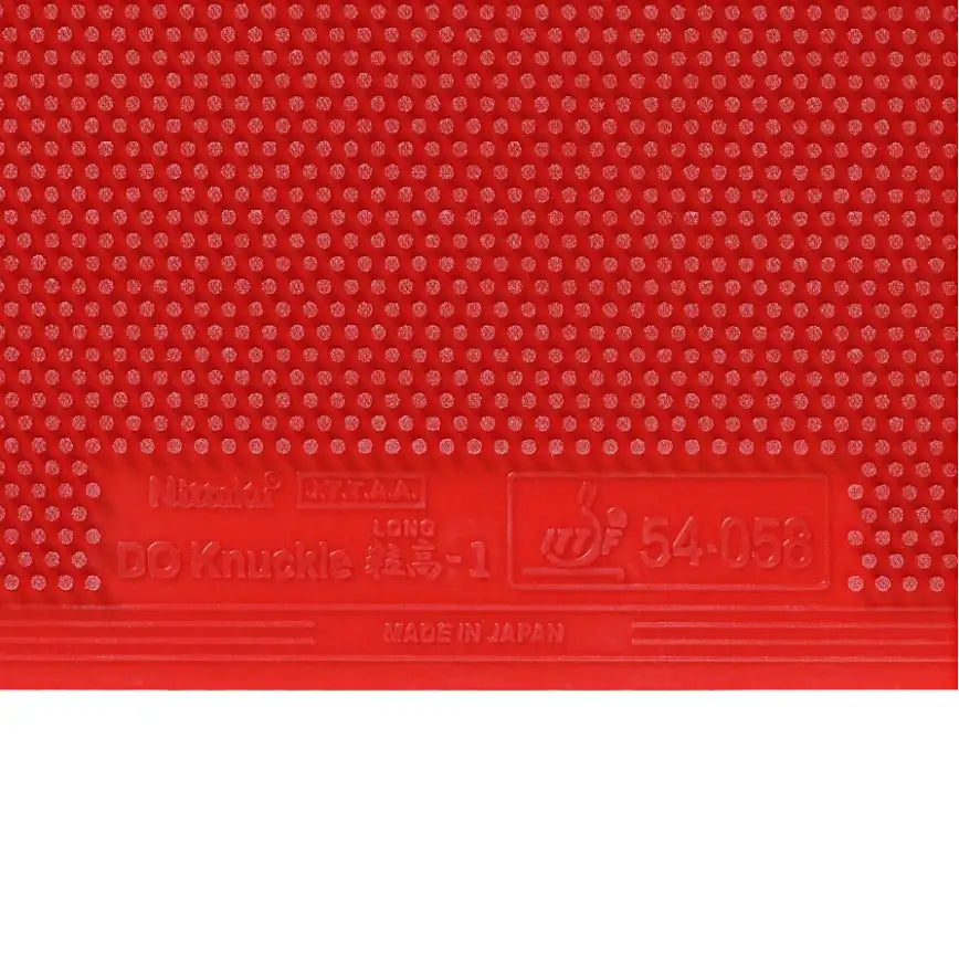 Closeup der Noppenstruktur des Tischtennisbelags DO Knuckle Long von japanischen Hersteller Nittaku jetzt auch in Deutschland lieferbar